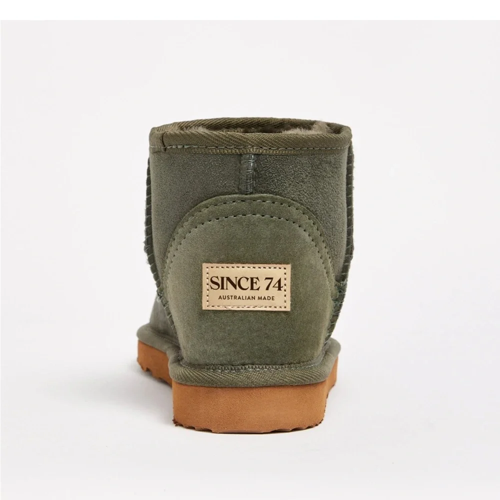NWT Since 1974 ultra mini uggs - Picture 2 of 8